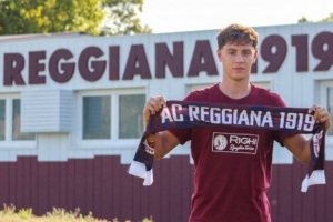 华体会体育登录-迪马：雷吉纳官宣签下21岁米兰小将博佐兰，合同期至2027年